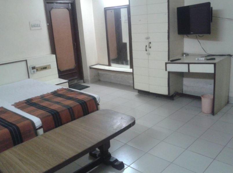 Hotel Sant Plaza Indore Dış mekan fotoğraf